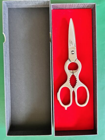 Multifunctional stainless steel kitchen scissors